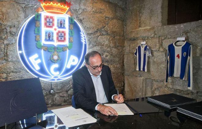 凯伦用行动 凯伦用行动